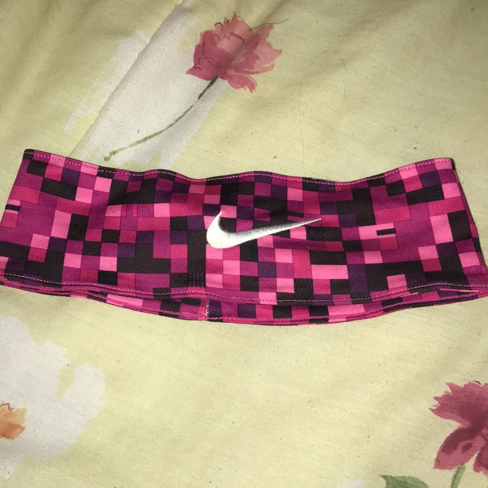 Nike headband